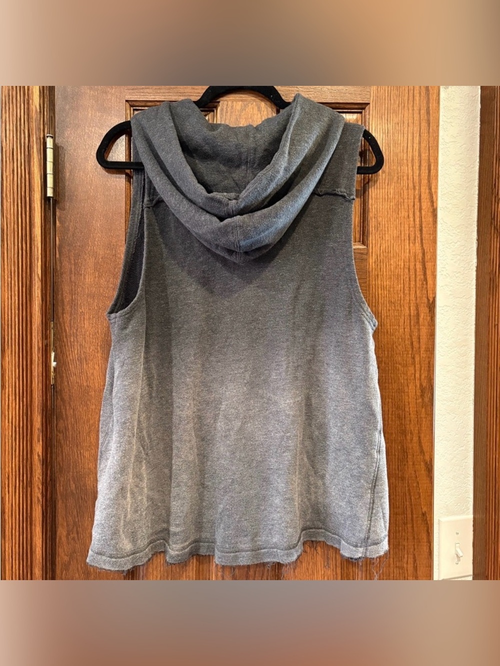 Free People • Vintage Beach Day • Sleeveless Hooded Pullover - Picture 5 of 10